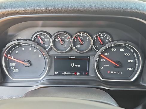 Used 2021 Chevrolet Silverado 1500 LT w/ Z71 Off-Road Package AWD/4WD image 18