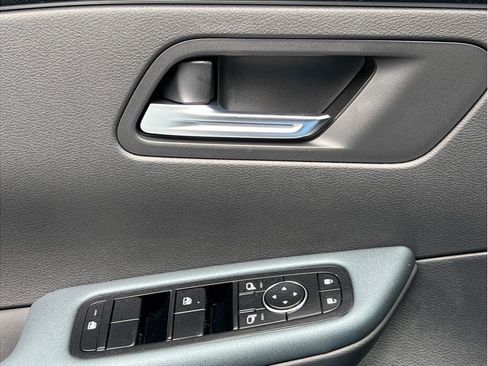 New 2026 Nissan Leaf SV+ w/ Floor Mat Package (SV+) image 20