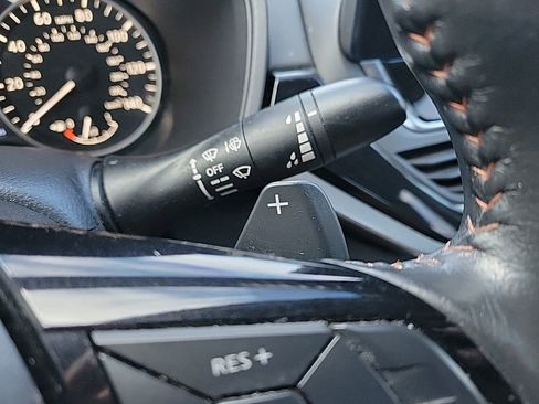 Used 2023 Nissan Altima 2.5 SR w/ SR Premium Package image 18