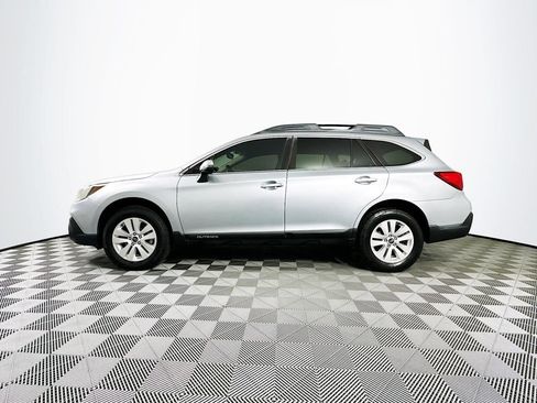 Used 2019 Subaru Outback 2.5i Premium image 23