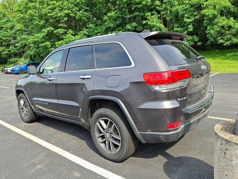 Used 2018 Jeep Grand Cherokee Limited AWD/4WD image 3