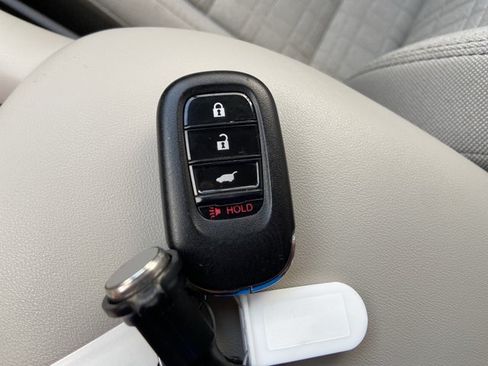 Used 2025 Honda HR-V LX image 44