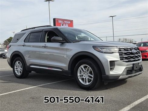Used 2025 Ford Explorer Active image 4