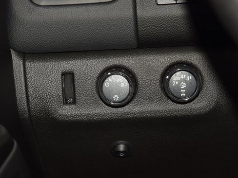 Used 2022 Chevrolet Colorado ZR2 image 31