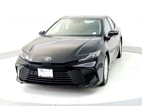 Certified 2025 Toyota Camry LE FWD image 2