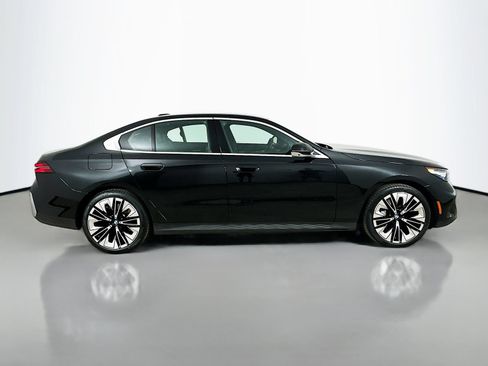 Used 2026 BMW 540i xDrive AWD/4WD image 4