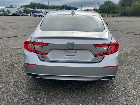 Used 2018 Honda Accord EX image 6