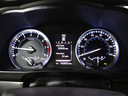 Used 2015 Toyota Highlander Limited image 14