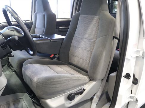 Used 2002 Ford F350 XLT image 16