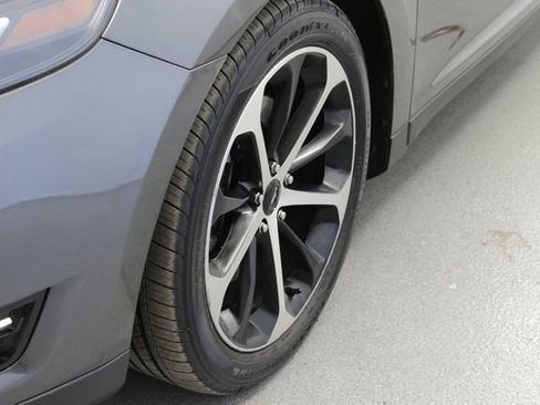 Used 2016 Ford Taurus SHO w/ Equipment Group 401A AWD/4WD image 3