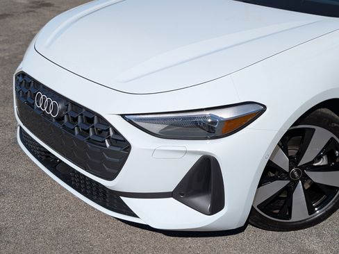 Used 2025 Audi A5 2.0T Premium w/ Convenience Package image 13