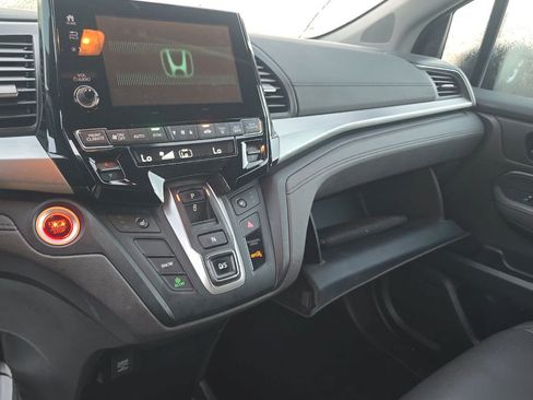 Used 2018 Honda Odyssey EX-L image 11