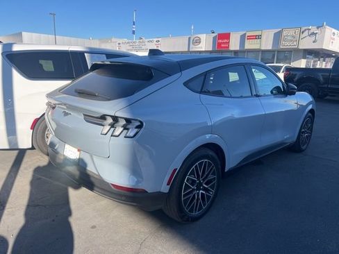 Certified 2025 Ford Mustang Mach-E Premium image 7