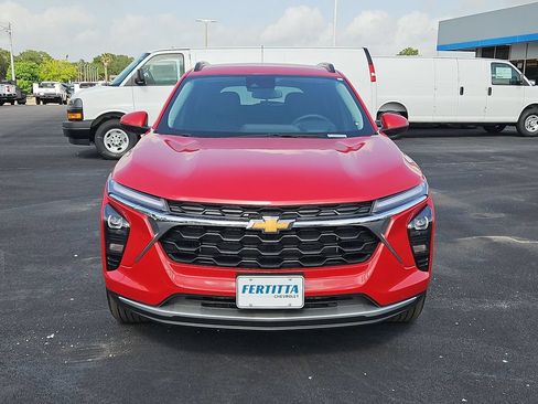 Used 2026 Chevrolet Trax LT w/ LT Convenience Package FWD image 21
