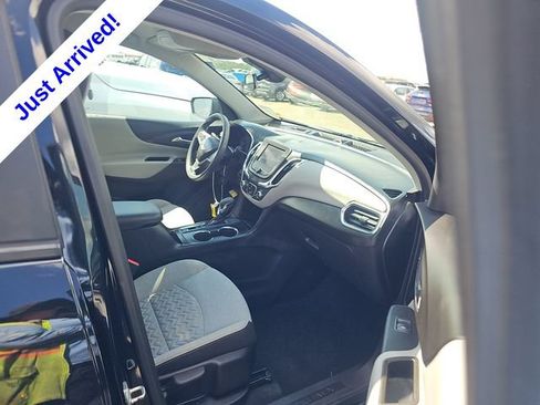 Used 2023 Chevrolet Equinox LS w/ LPO, Floor Liner Package FWD image 7