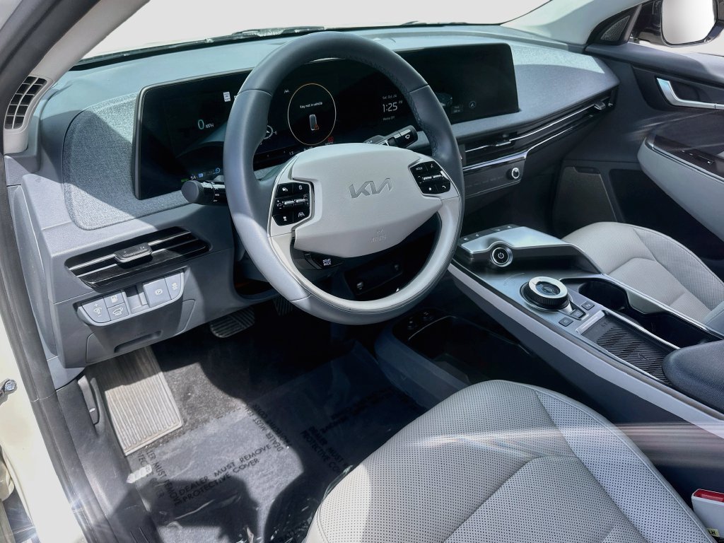 Certified 2023 Kia EV6 Wind w/ Wind Technology Package RWD image 9
