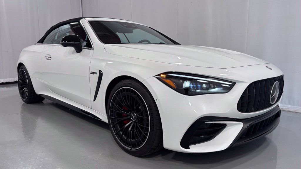 Used 2026 Mercedes-Benz CLE 53 AMG 4MATIC Cabriolet image 4
