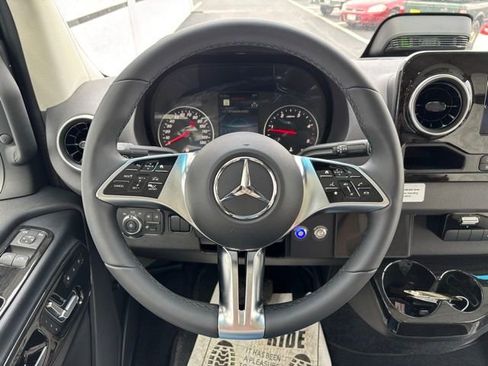 New 2025 Mercedes-Benz Sprinter 3500 image 34