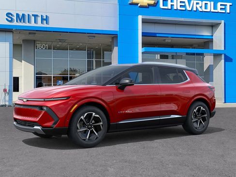 New 2025 Chevrolet Equinox EV LT image 2