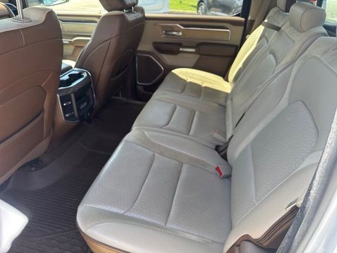 Used 2020 RAM 1500 Laramie AWD/4WD image 14