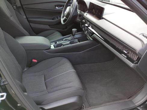 Used 2025 Honda Accord Sport image 22