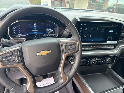 Used 2024 Chevrolet Silverado 3500 High Country w/ High Country Premium Package image 53