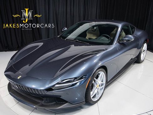 Used 2022 Ferrari Roma image 18