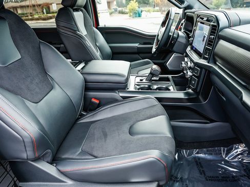 Used 2025 Ford F150 Raptor image 17