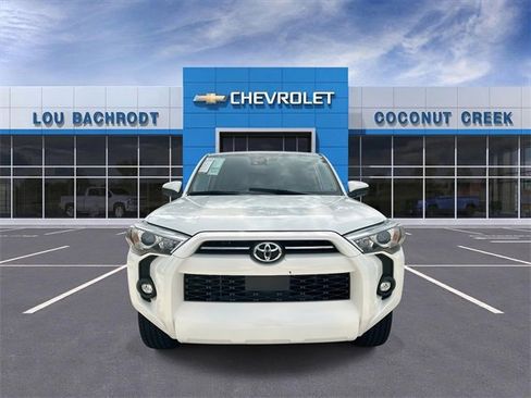 Used 2024 Toyota 4Runner SR5 image 3