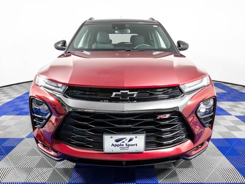 Used 2023 Chevrolet TrailBlazer RS w/ Sun and Liftgate Package image 2