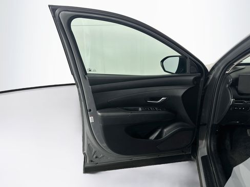 Used 2025 Hyundai Tucson SEL FWD image 25