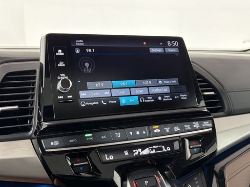 New 2026 Honda Odyssey Touring image 19