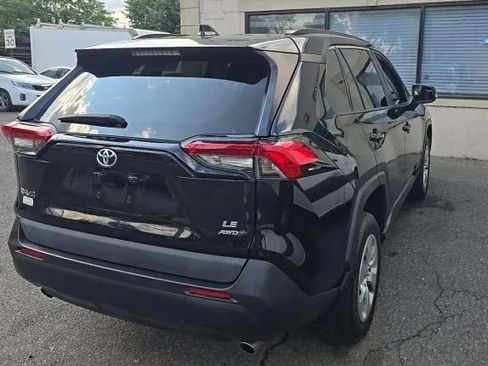 Used 2019 Toyota RAV4 LE w/ All Weather Liner Package AWD/4WD image 2