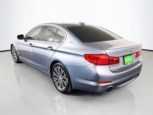 Used 2019 BMW 530e xDrive w/ Executive Package AWD/4WD image 7