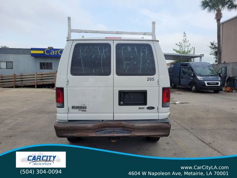 Used 2011 Ford E-250 and Econoline 250 w/ Commercial Cargo Van Pkg RWD image 19