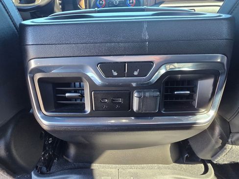 Used 2022 Chevrolet Silverado 2500 High Country image 32