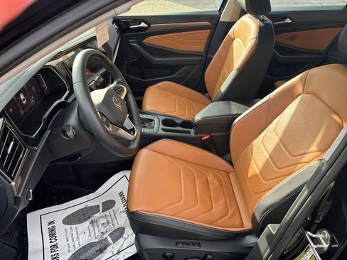 Certified 2024 Volkswagen Jetta SEL image 11