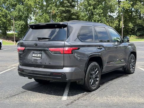 Used 2024 Toyota Sequoia Platinum AWD/4WD image 20