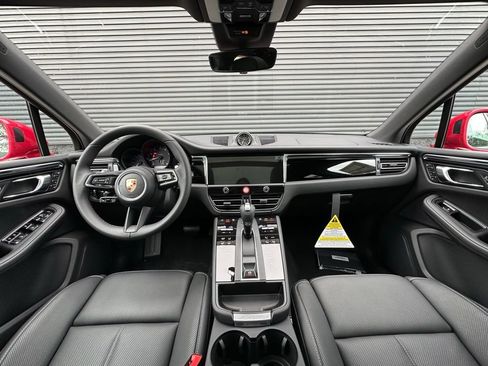 Used 2026 Porsche Macan Turbo AWD/4WD image 6