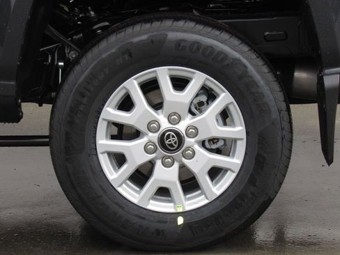 New 2026 Toyota Tacoma SR5 RWD image 34