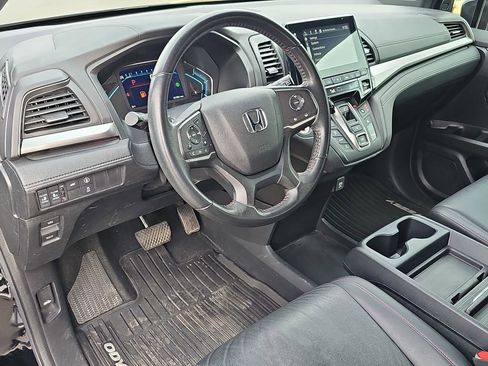 Used 2023 Honda Odyssey Sport image 18