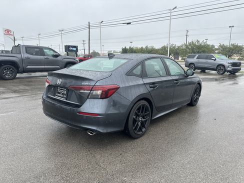 Used 2025 Honda Civic Sport image 5