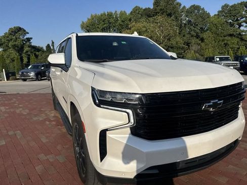 Used 2024 Chevrolet Suburban RST w/ Luxury Package AWD/4WD image 20