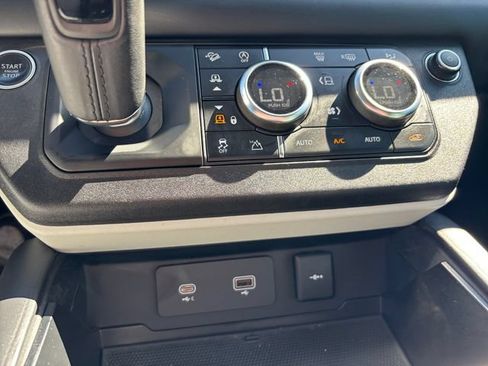 Used 2020 Land Rover Defender 110 HSE AWD/4WD image 19