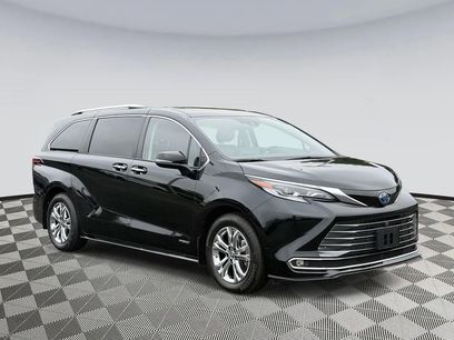 Used 2021 Toyota Sienna Platinum