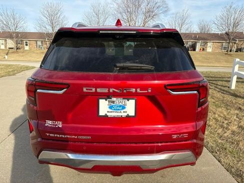 Used 2026 GMC Terrain Denali image 5