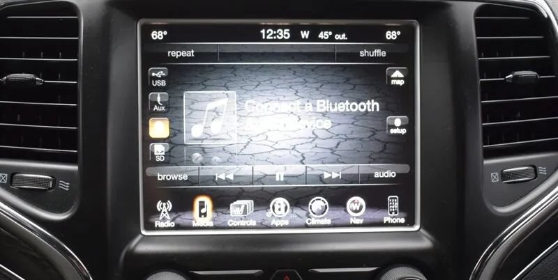 Used 2015 Jeep Grand Cherokee High Altitude AWD/4WD image 18