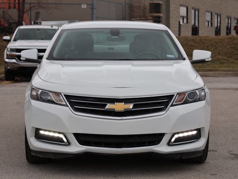 Used 2018 Chevrolet Impala LT image 2