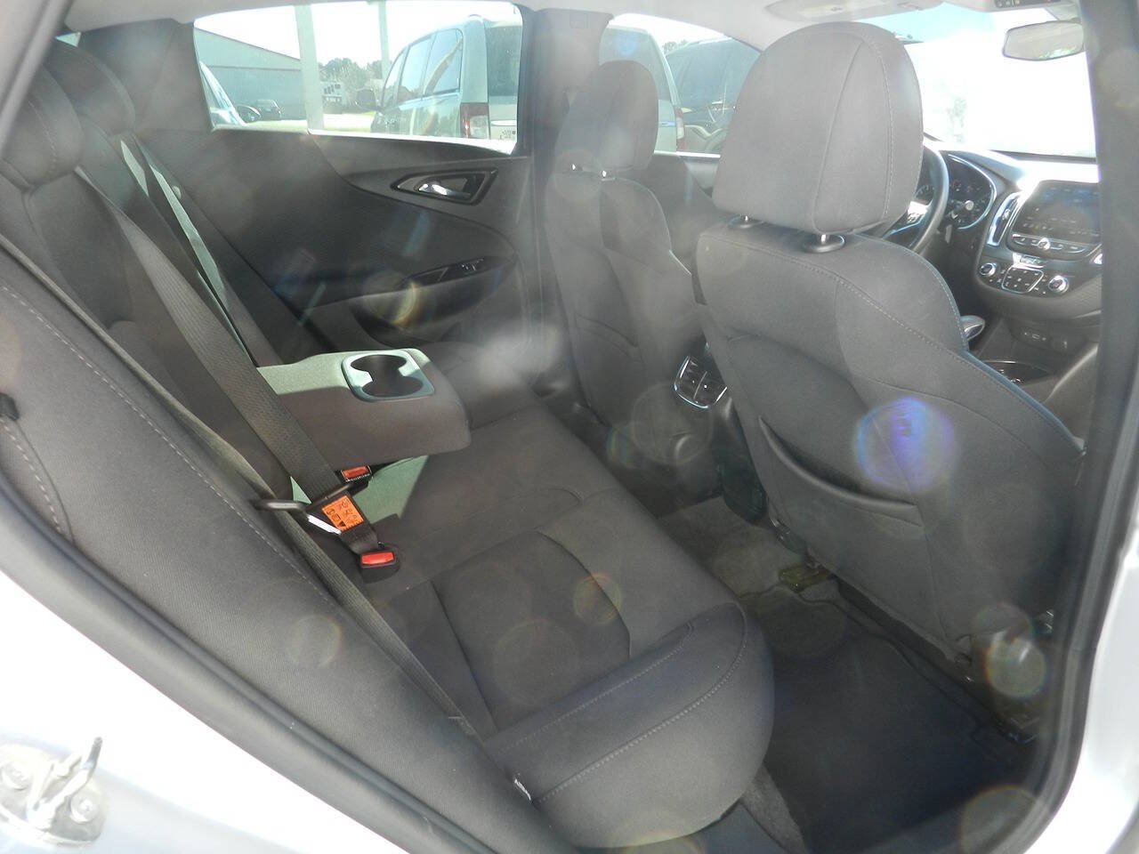 Used 2021 Chevrolet Malibu LT FWD image 12
