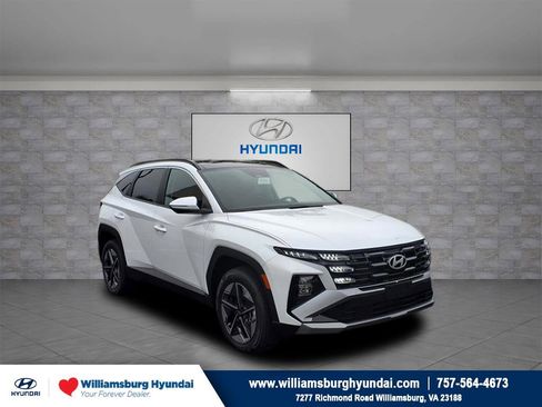 Certified 2025 Hyundai Tucson SEL image 1